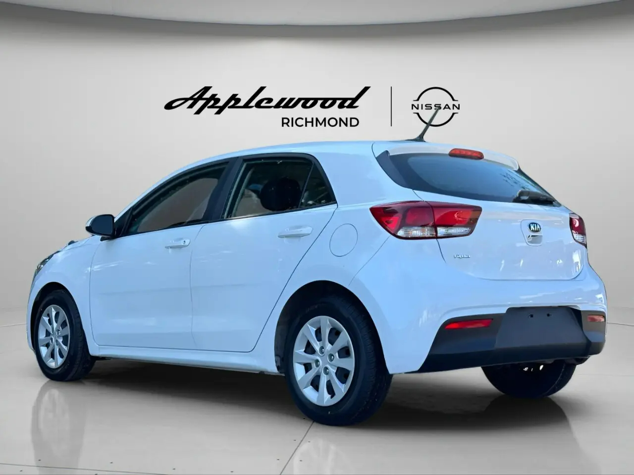 2018 Kia® Rio 5-door LX  •  96,880  kilometres64112566340353123