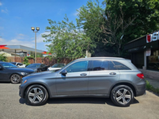Pre-Owned 2018 Mercedes-Benz GLC GLC 300 4matic Sport Utility 4D63271513274881121