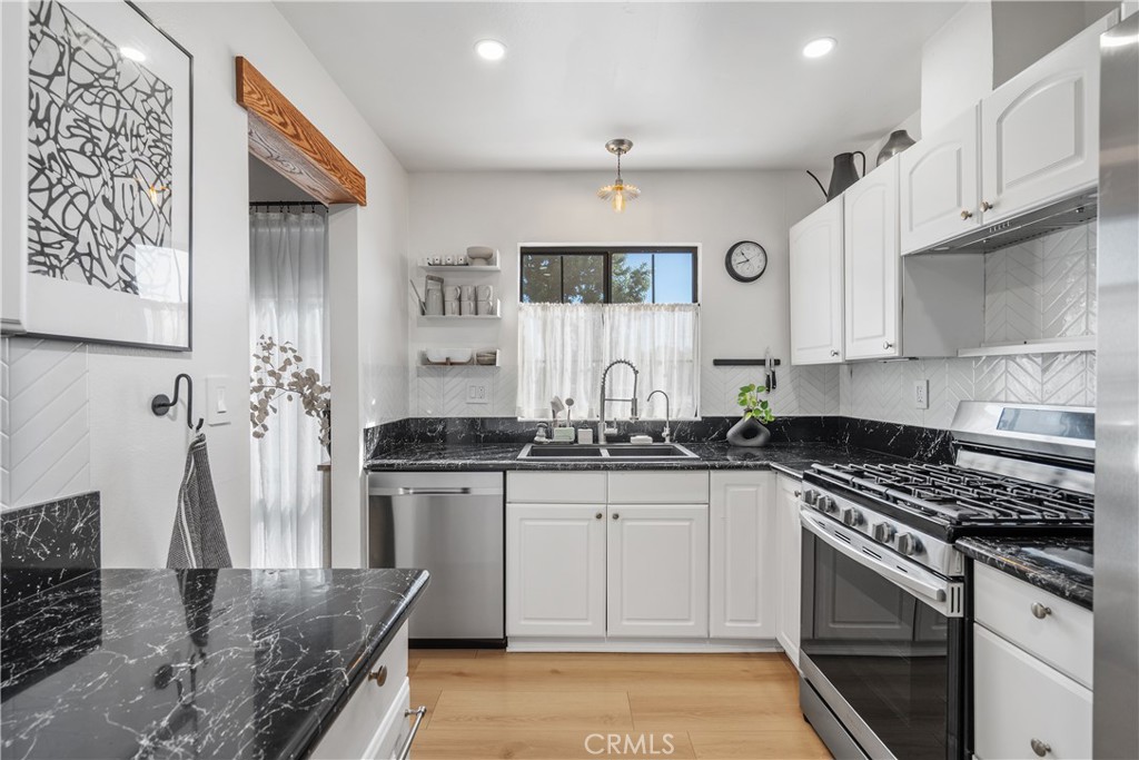 20134 Leadwell St 218 Winnetka CA, 9130664089273776514120