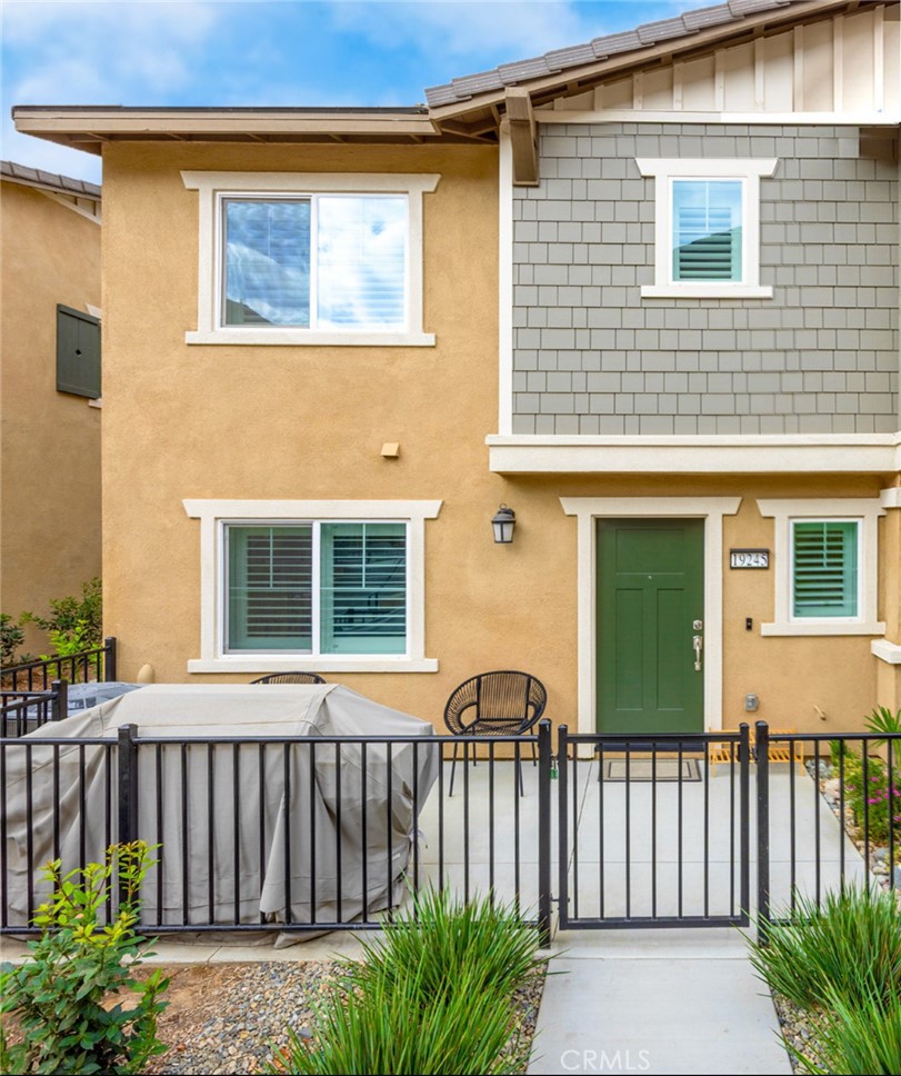 19245 Sequoia Grove Riverside CA, 9250764131969840515121
