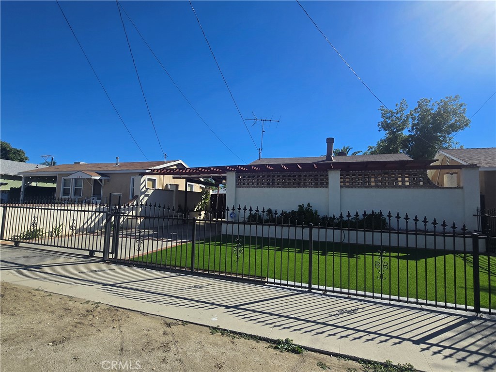 411 W Acacia, Hemet CA, 9254364121639731203121