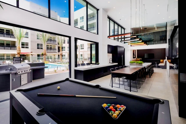 Edge Apartments63445698943875120