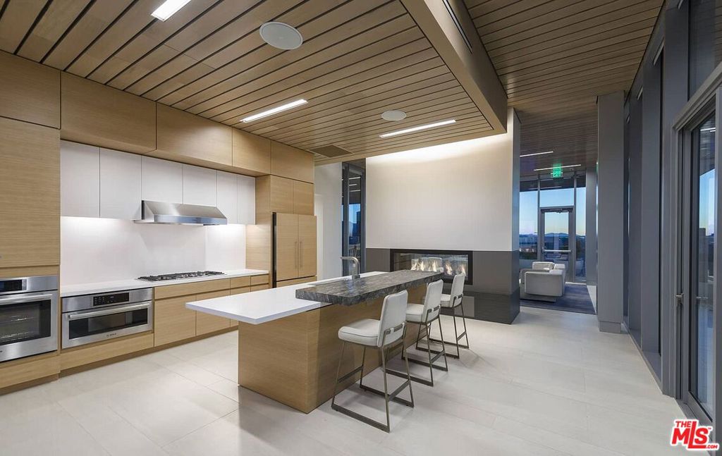 3033 Wilshire Boulevard 513 Los Angeles CA, 9001064111353467395122