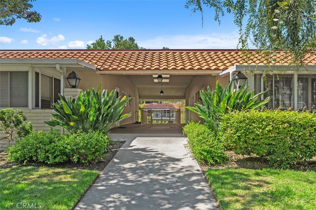 665 Via Los Altos A Laguna Woods CA, 9263764130584019970121
