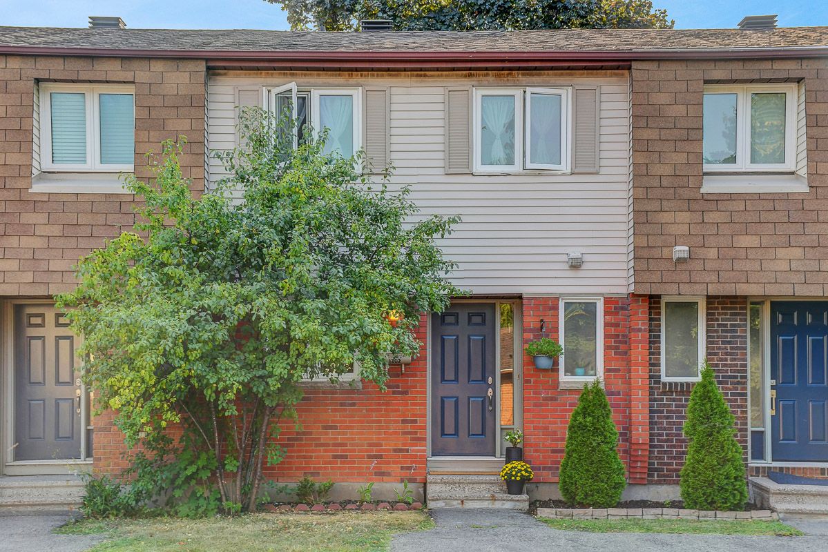 15 1302 Alness Court
