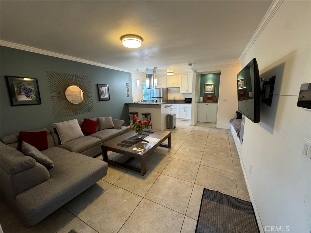 2121 S Camino St D Anaheim CA, 9280264088957136643120