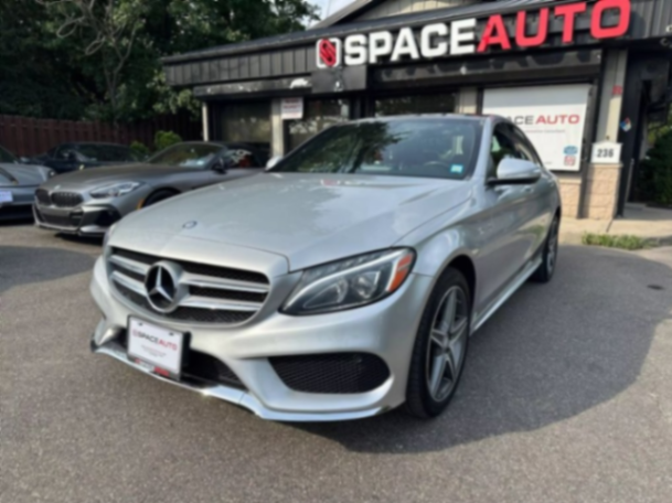 Clase C 2015 C 300 4matic Berlina 4D de segunda mano63271221604995122