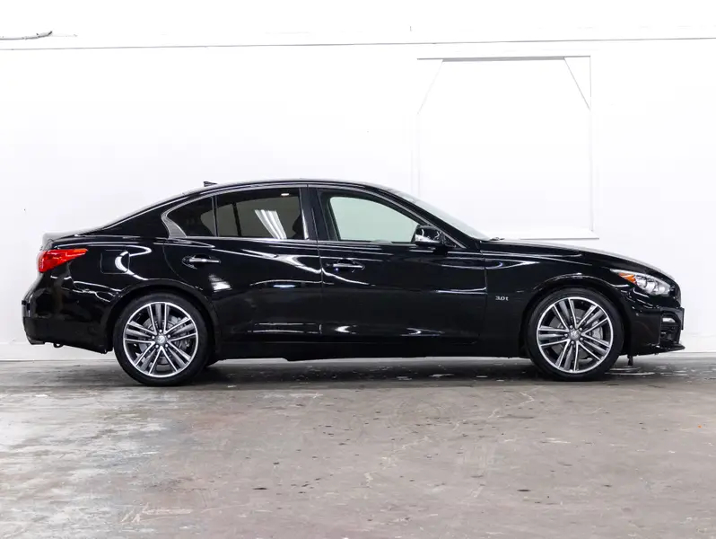 2016 Infiniti Q5064376725277955121