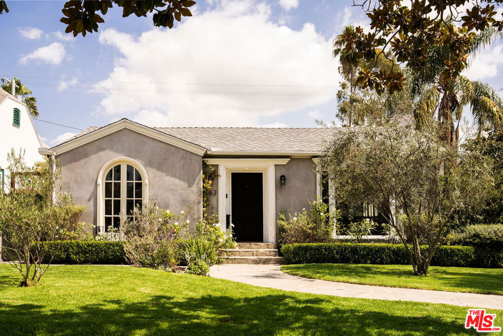 162 S Lucerne Boulevard, Los Angeles CA, 9000463702976066563120