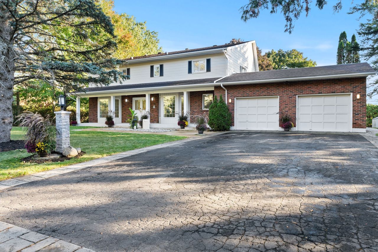 6 Howard Court