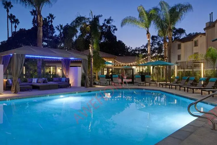 Avalon La Jolla Colony 763659151675265120