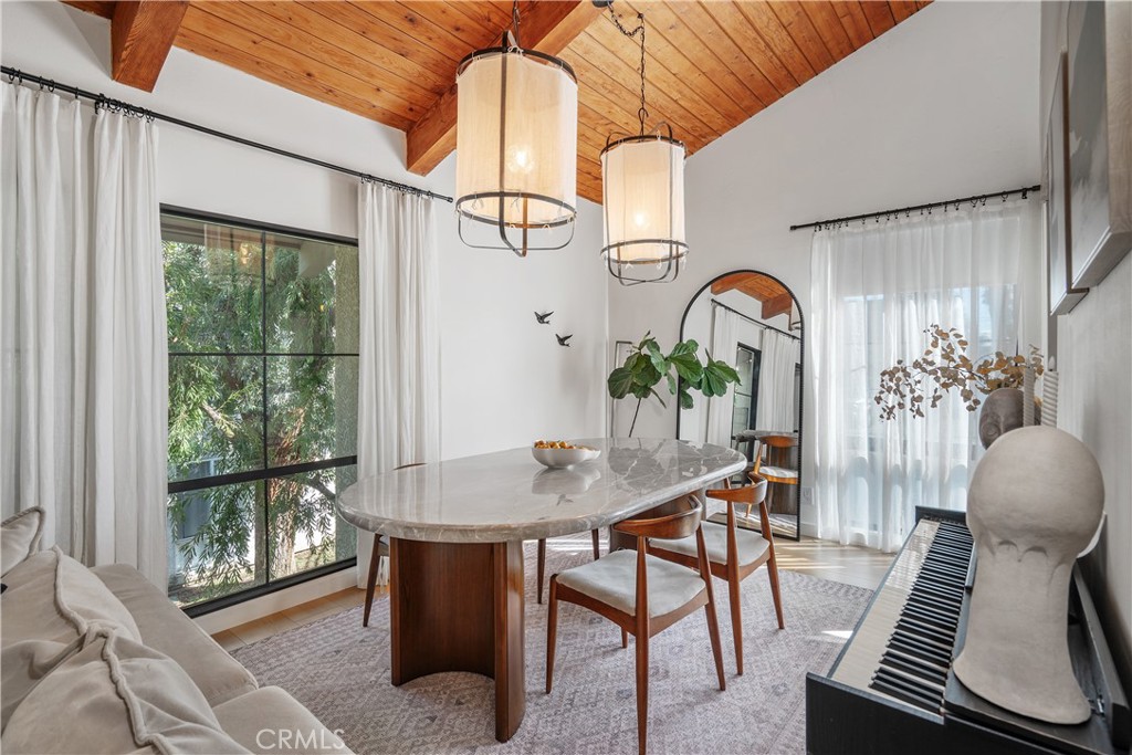 20134 Leadwell St 218 Winnetka CA, 9130664089273776514121