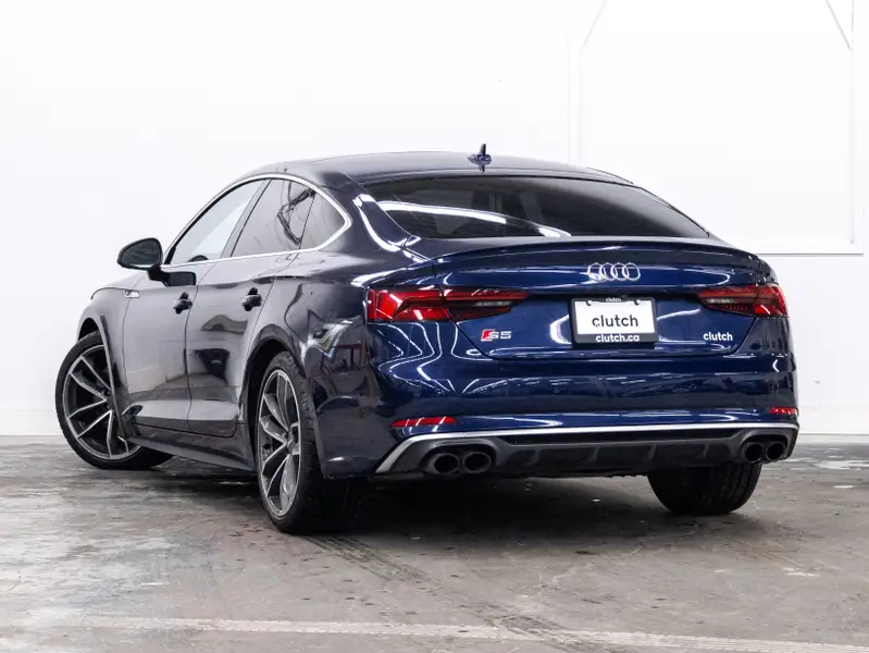 2018 Audi S564166426726019123
