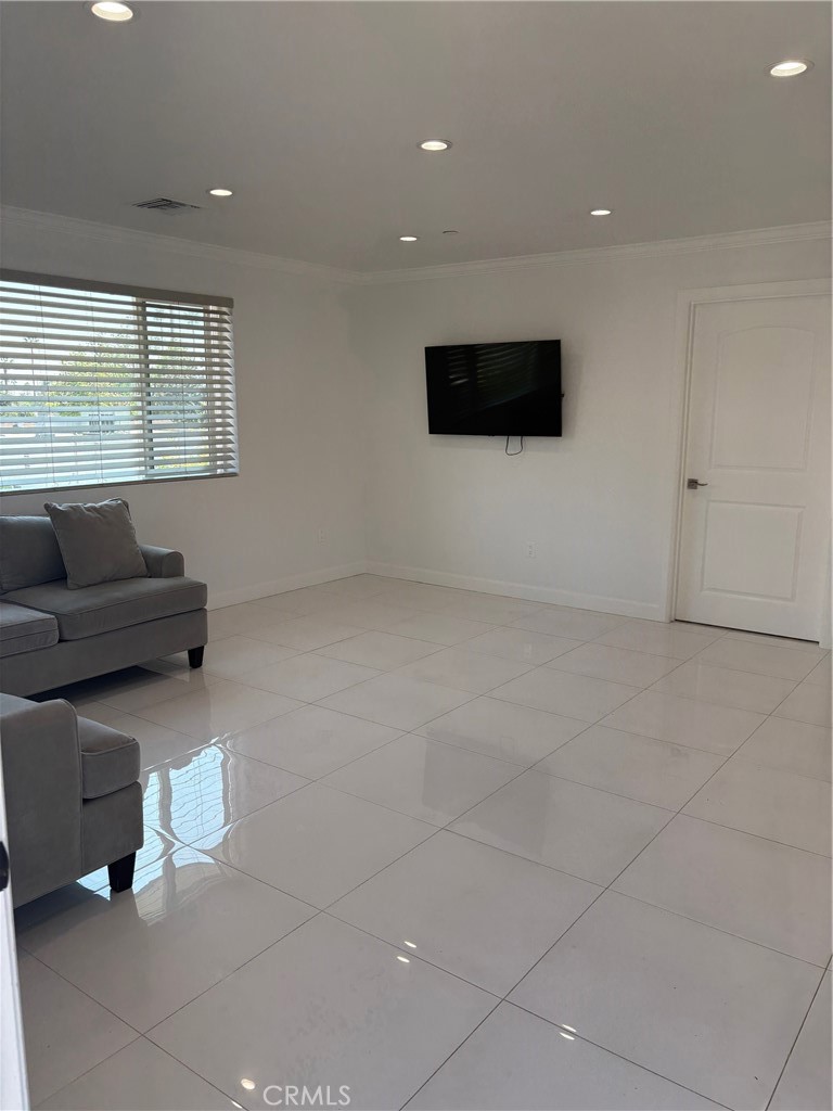 $2,800/month 1221 Irving Glendale CA, 9120164076274654595121