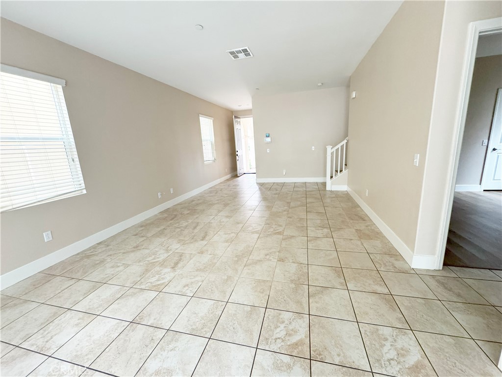 879 Julie, Upland CA, 9178663844847680515121