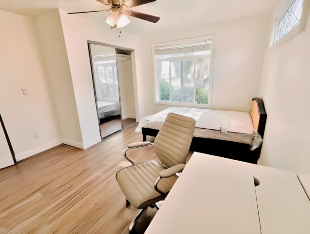 2955 S La Salle Avenue63624393209217122