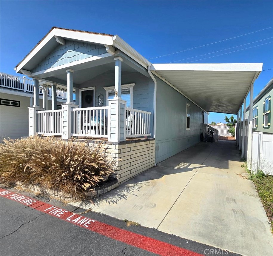 21851 Newland st. 7 Huntington Beach CA, 9264664034838605313122