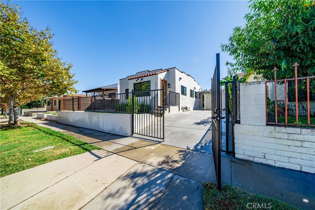 2306 Elmgrove, Los Angeles CA, 9003164107645878531121