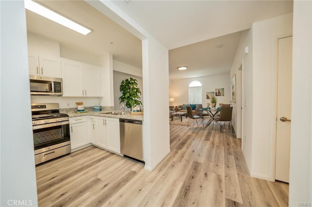 3745 Strong St Riverside CA, 9250164107992479873122