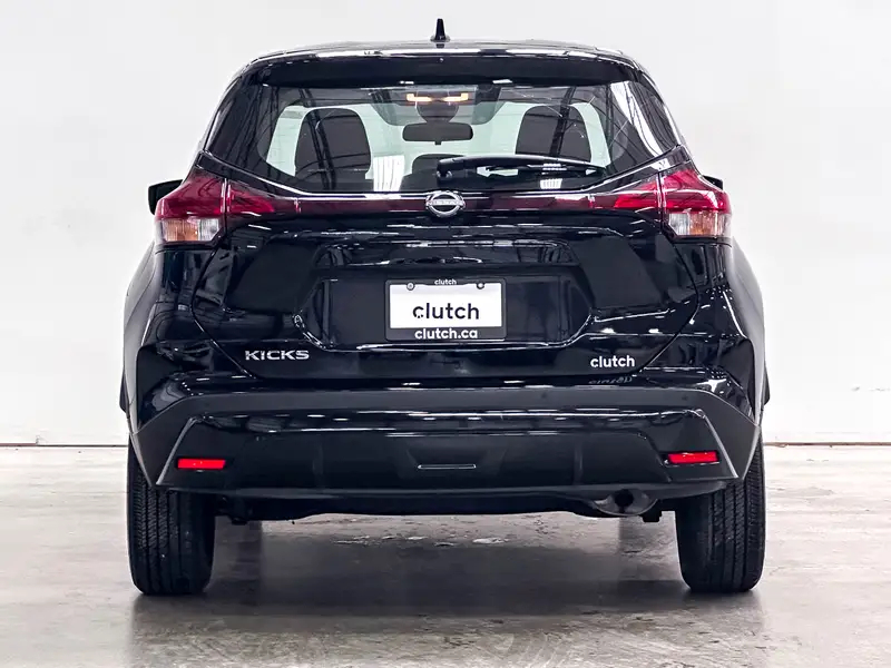 2023 Nissan Kicks64057852988801121