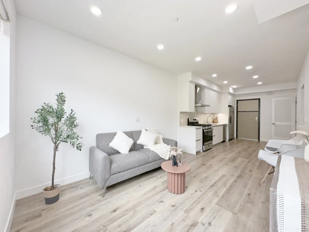 【Alquiler de apartamento de lujo en Culver City】1 dormitorio, 1 baño, disponible desde agosto, listo para mudarse, con vistas al horizonte y un fantástico balcón.63270232781443129