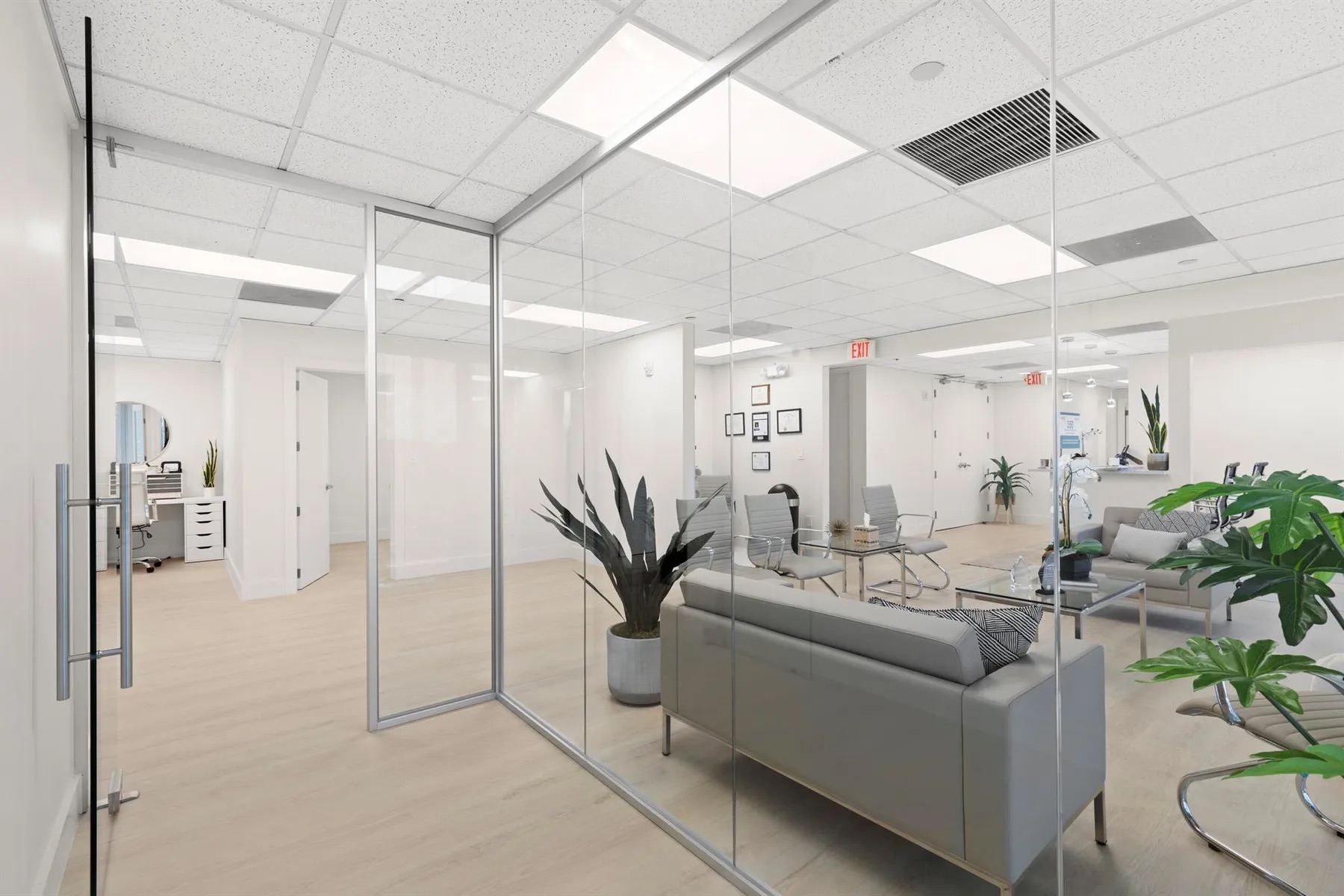 1301 N Congress Avenue, 310-B64618746178049122