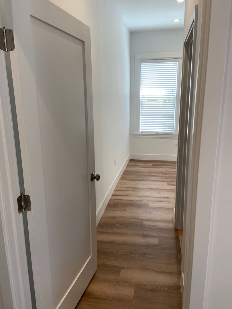 1185 1/2 30th Street63621910209667122