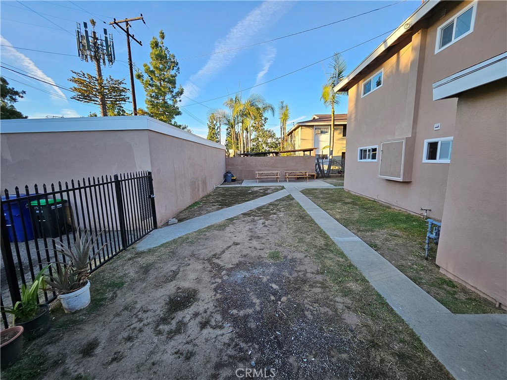 $2,700/mes 1381 Burwood La Habra CA, 9063164124057075585120