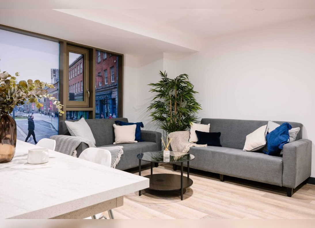 Leonardo, Leeds Platinum Ensuite – Loft64297675699459123