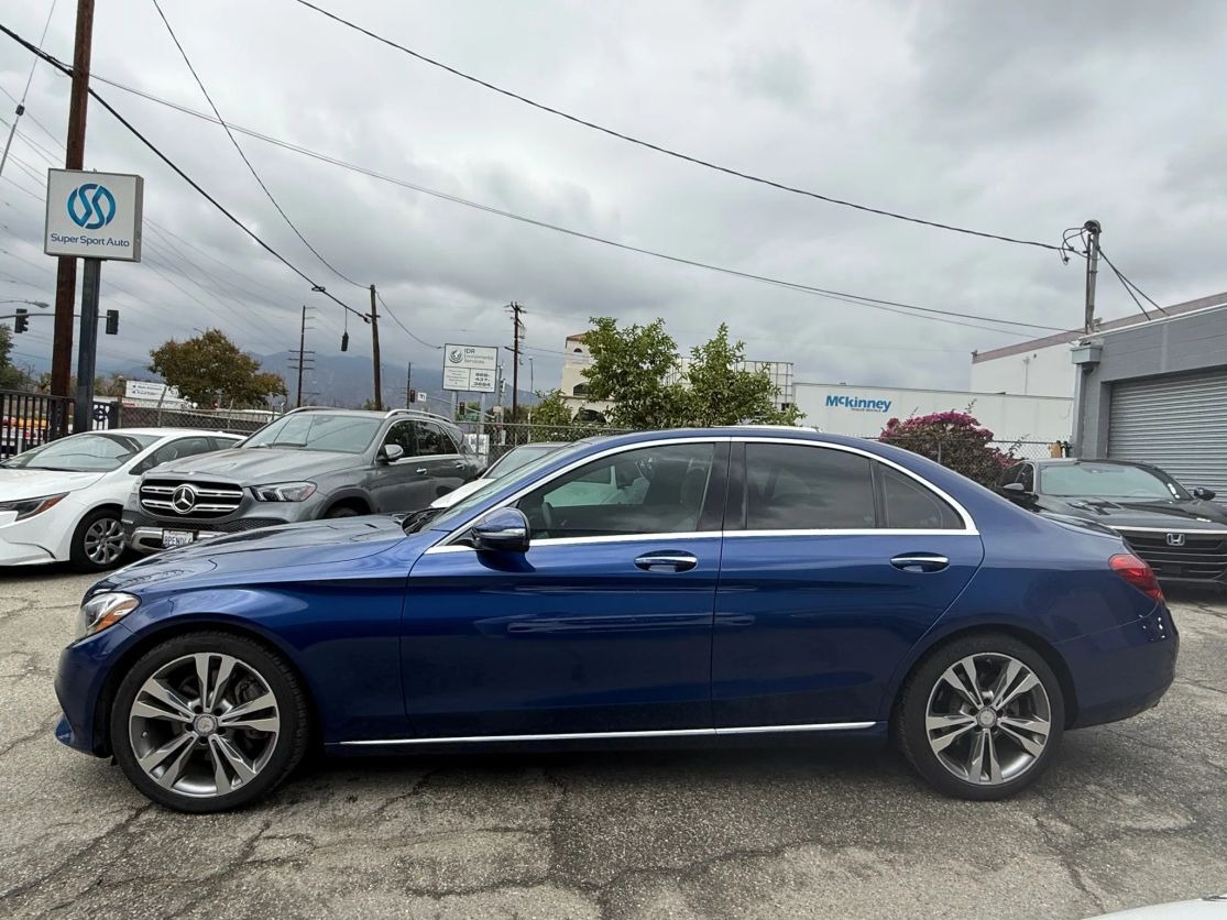 2017 MERCEDES-BENZ C-CLASS64035767373827127