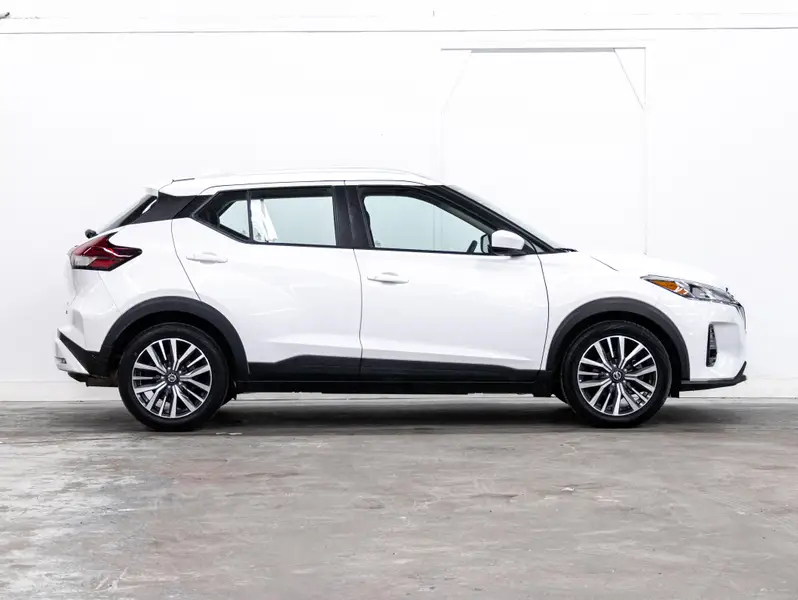 2021 Nissan Kicks64167844343426123