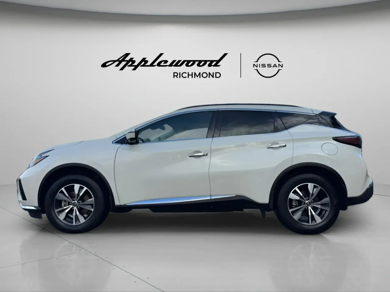 2023 Nissan® Rogue SV Moonroof AWD • 4,518 kilometres64121301952386122