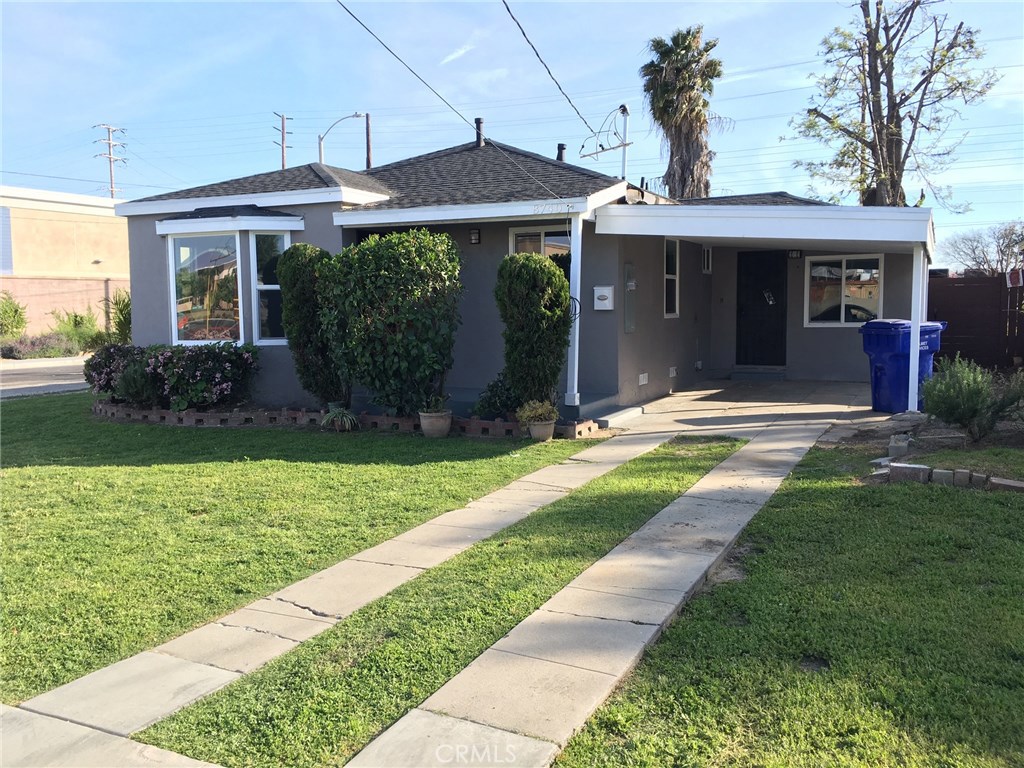 $1,200/month 8740 1/2 Mccahill Street Downey CA, 9024164042368804610120