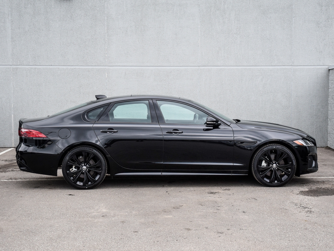 2024 Jaguar XF R-Dynamic SE64963664523138121