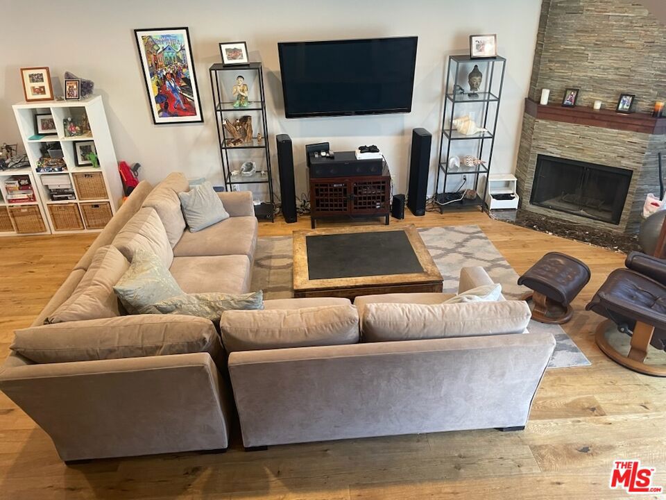 1128 22nd Street 3 Santa Monica CA, 9040364111501100931121