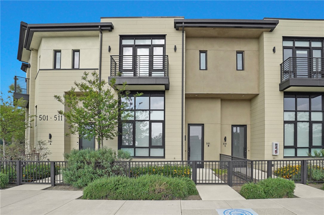 501 N Santa Anita B, Arcadia CA, 9100664066399805953123