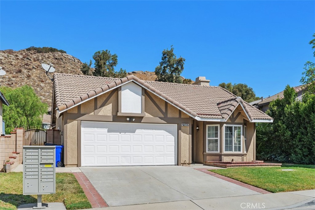 15002 Woodcrest Fontana CA, 9233763779477015683120