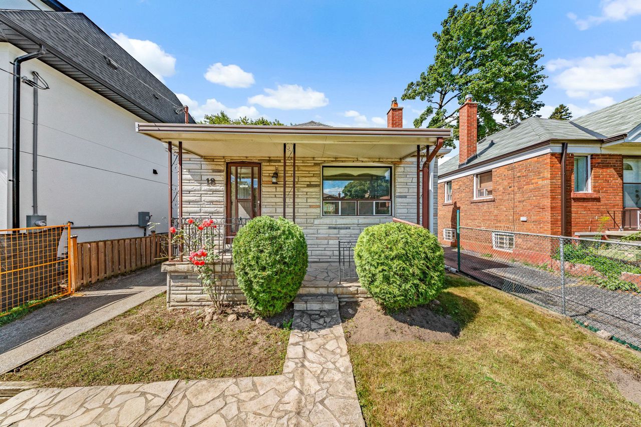 18 Stephen Drive