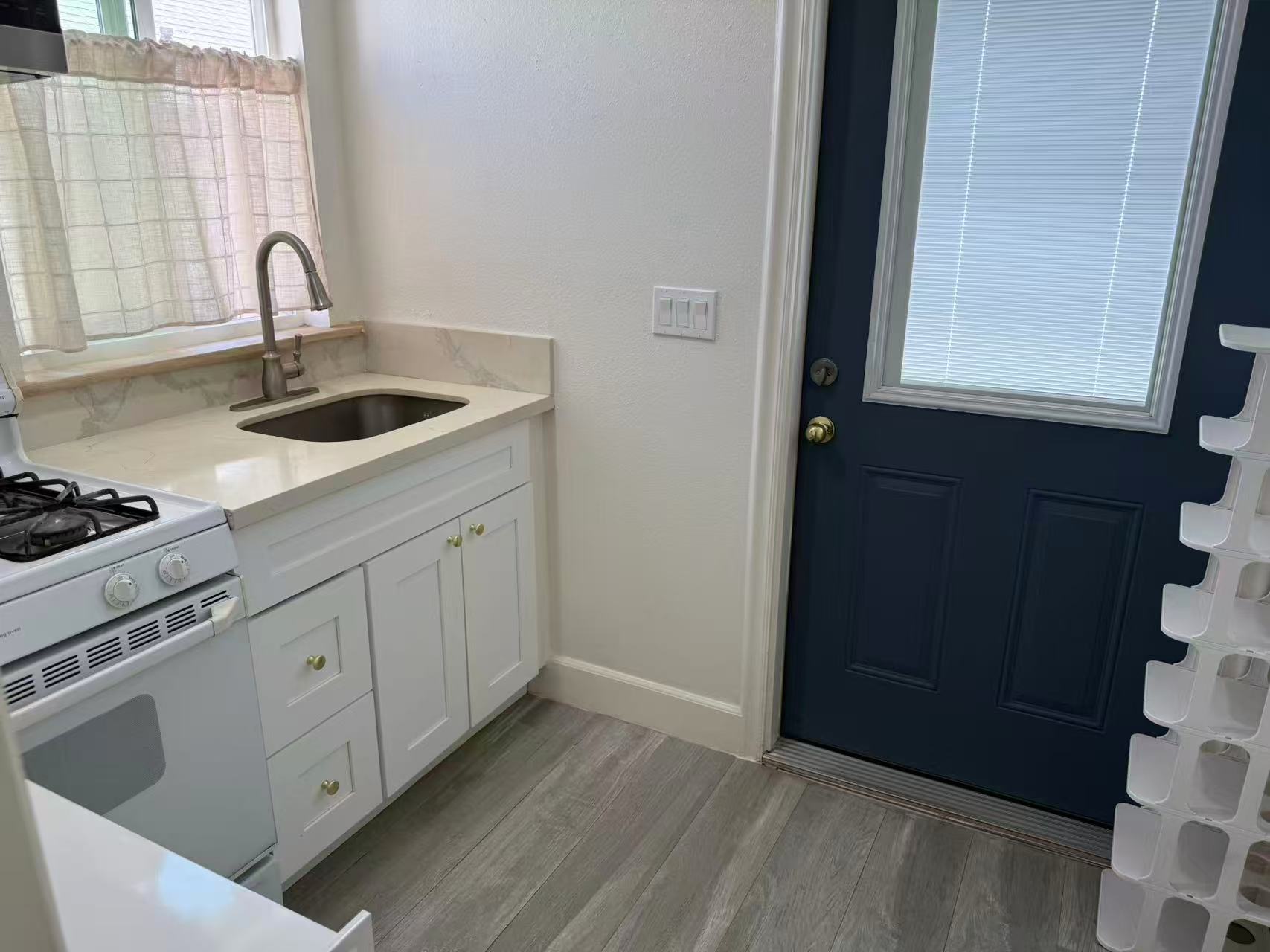 Long-term rental of a rear unit in ROSEMEAD, a Chinese neighborhood63665122438147122