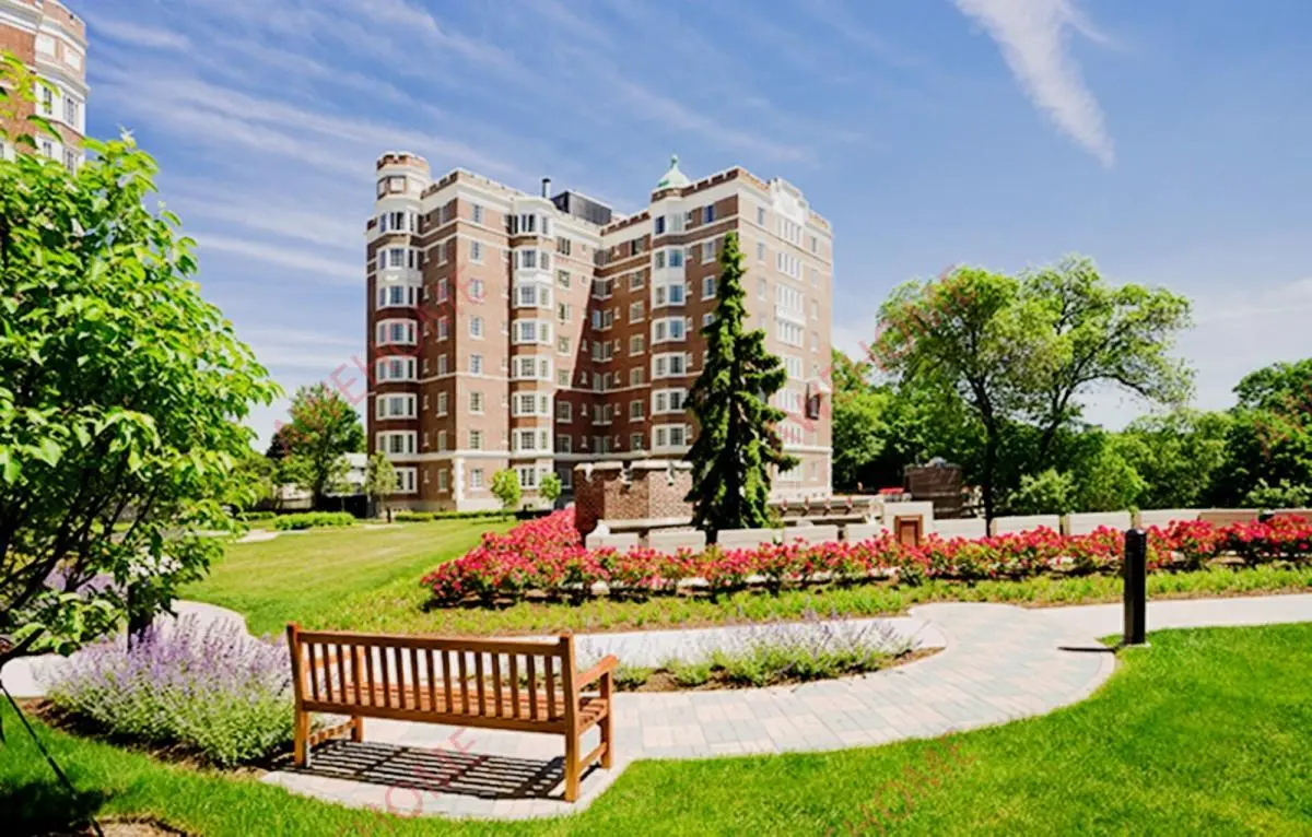 Longwood Towers Apartments63658800823809121