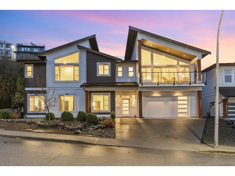 46814 Sylvan Drive|promontory, Chilliwack, BC