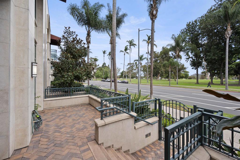 2500 6th Ave. Th03 San Diego CA, 9210364130942149251121