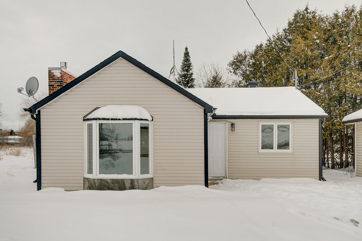 458 River Road