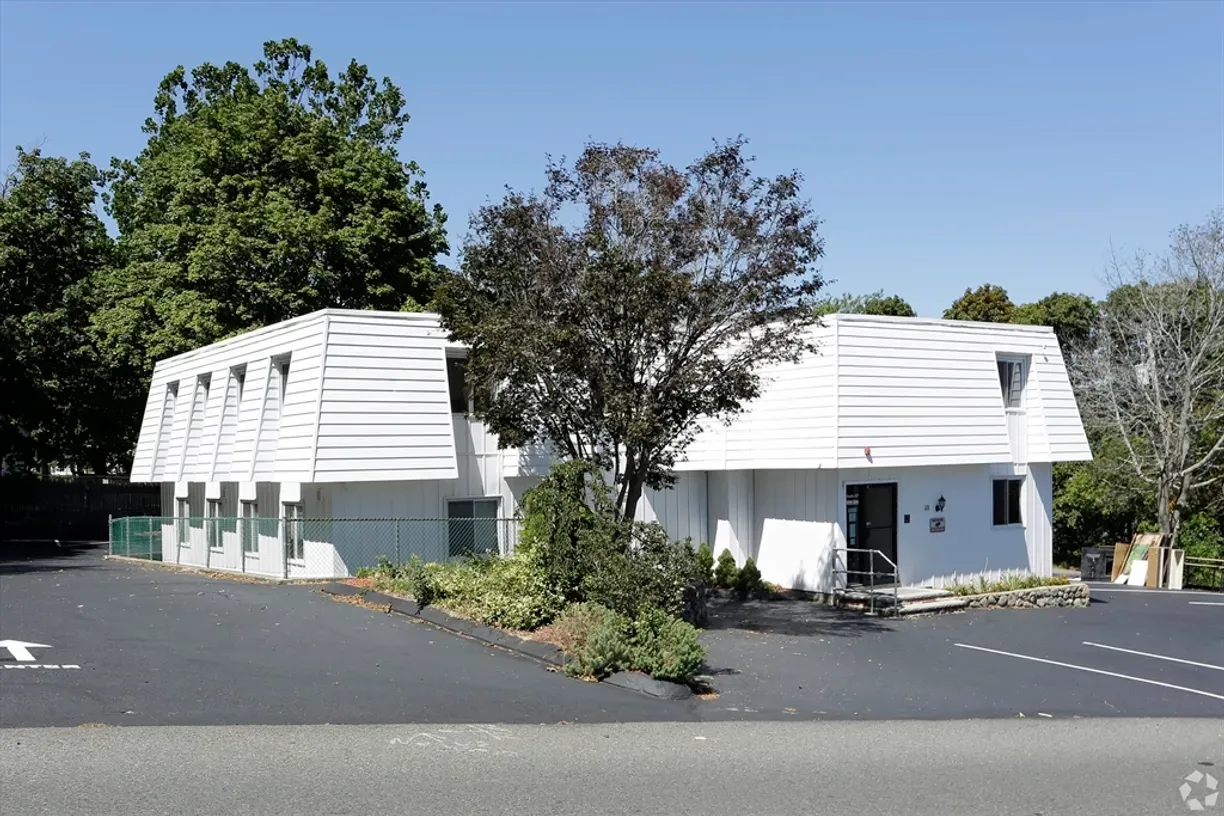 80 Prospect St Peabody, MA 01960