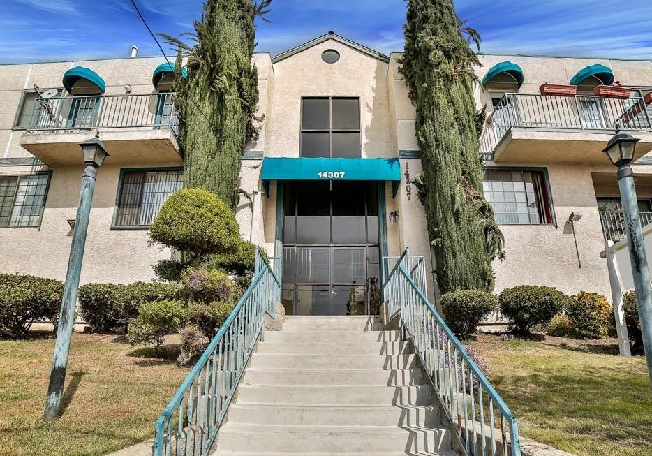14307 Foothill Blvd #B6 6 Sylmar CA, 9134264130306018177120
