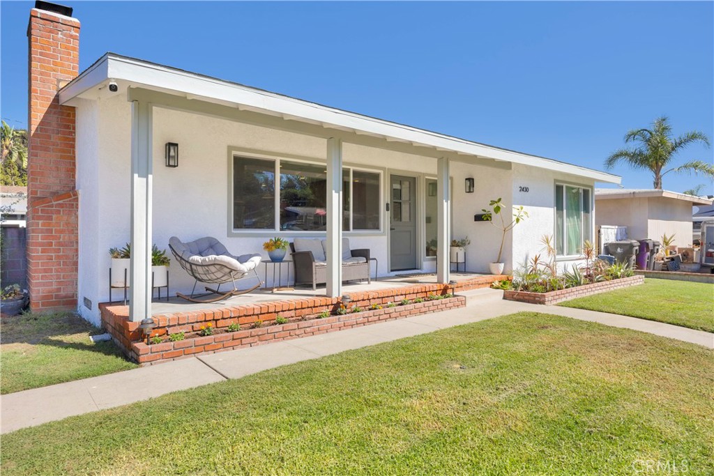 2430 Marber Avenue, Long Beach CA, 9081563680397974659120