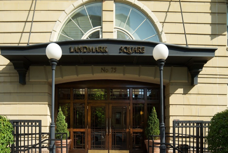 Landmark Square63867734318721120