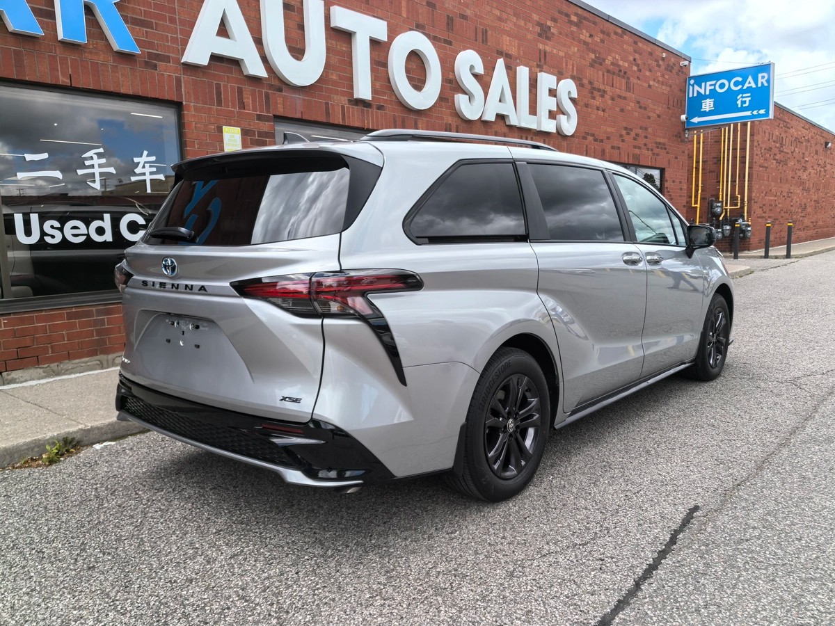 2025﻿ ﻿Toyota﻿ ﻿Sienna﻿ ﻿XSE64146530605058121