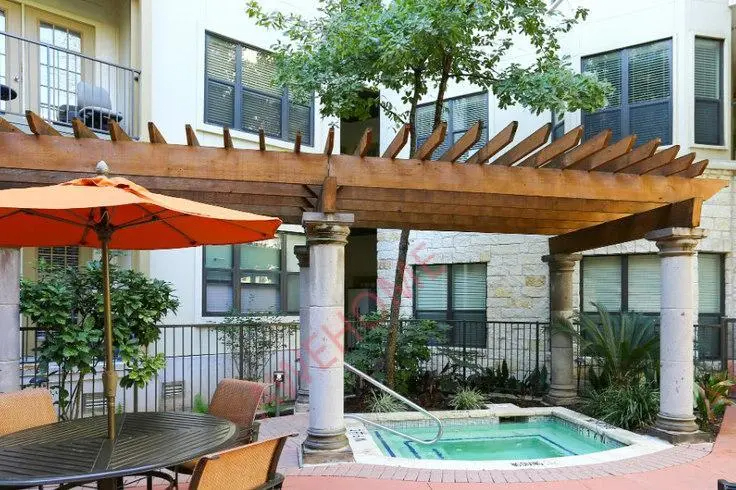 404 Rio Grande St 10163678922037507121