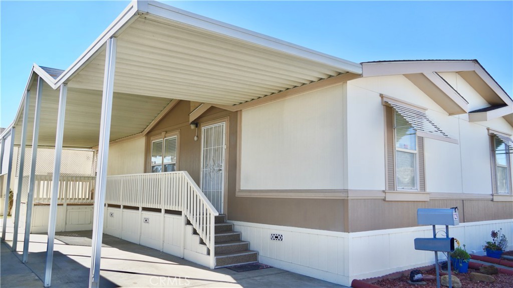 16707 Garfield Avenue 1806 Paramount CA, 9072364135852503682120